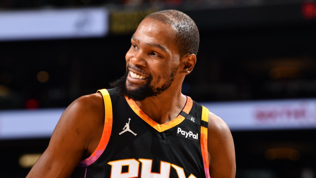 前锋托尼在 前锋托尼在